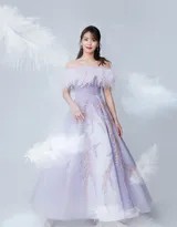 刘涛中秋晚会香芋紫羽毛裙造型温婉演绎古典与现代的完美融合