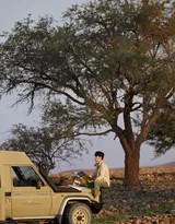 旷野之风 光影之诗 朱一龙荒野时尚大片解读