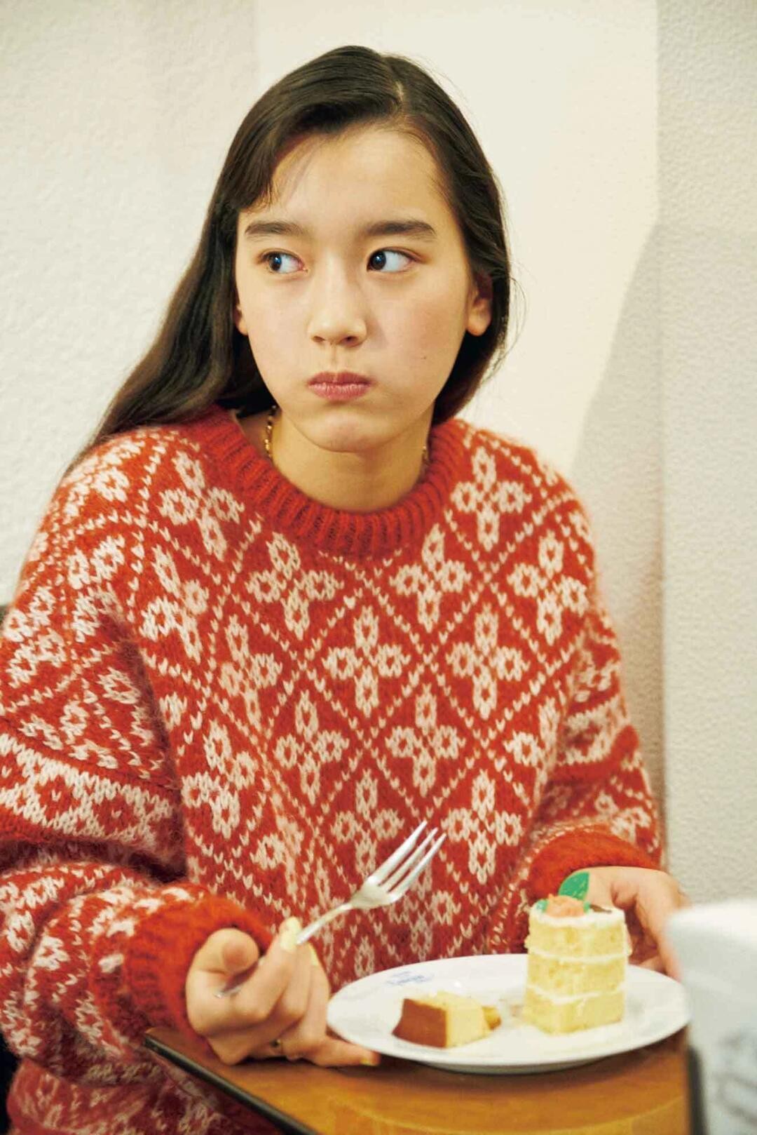 椿之十四岁:神仙颜值的少女模特图鉴 椿さん运动风格,活力四射