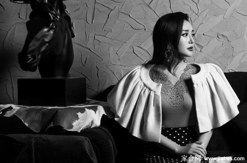 秦岚复古鎏金岁月 优雅风华定格时光