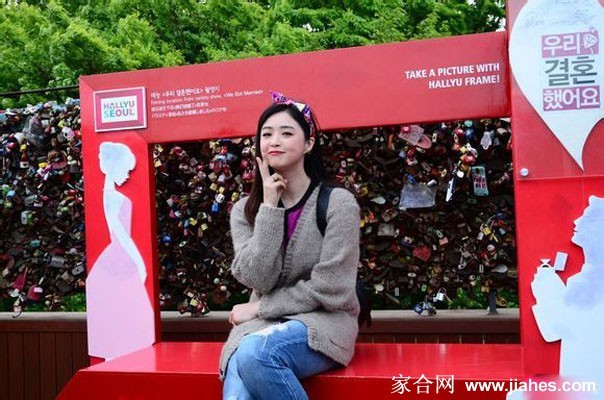 蒋欣首尔漫游记：霓虹街巷间的灵动邂逅