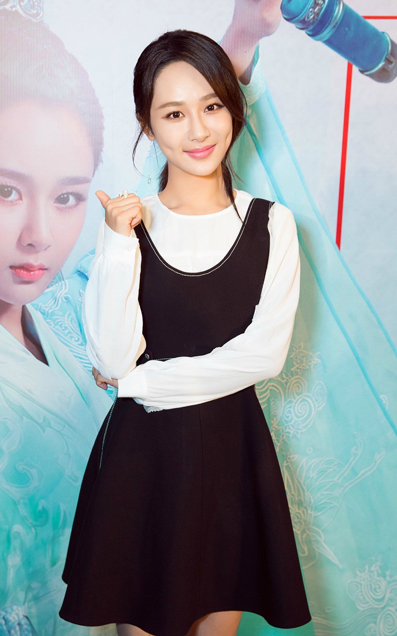 泪洒青云握手会 真情流露显本心