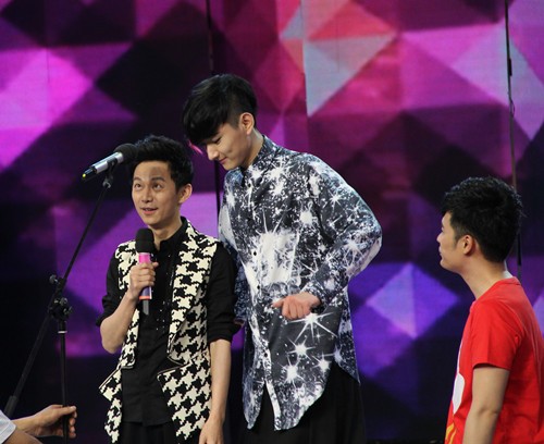 于小彤：190cm的“巨型童星”，13岁出道即巅峰，如今糊到无人在意？