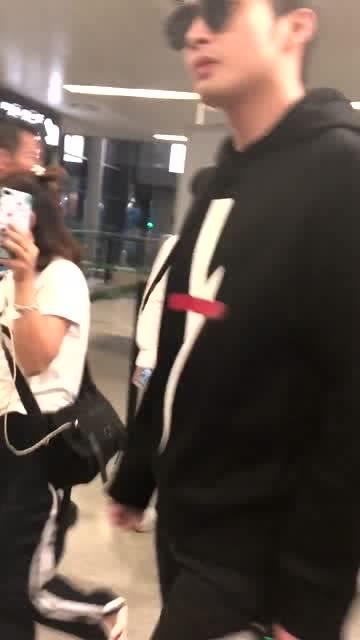 戏里把恋爱谈得让观众心动，戏外33岁至今单身