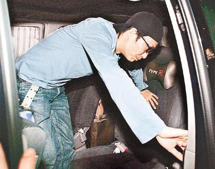 郑中基二婚妻子余思敏：从“灵魂伴侣”到对簿公堂